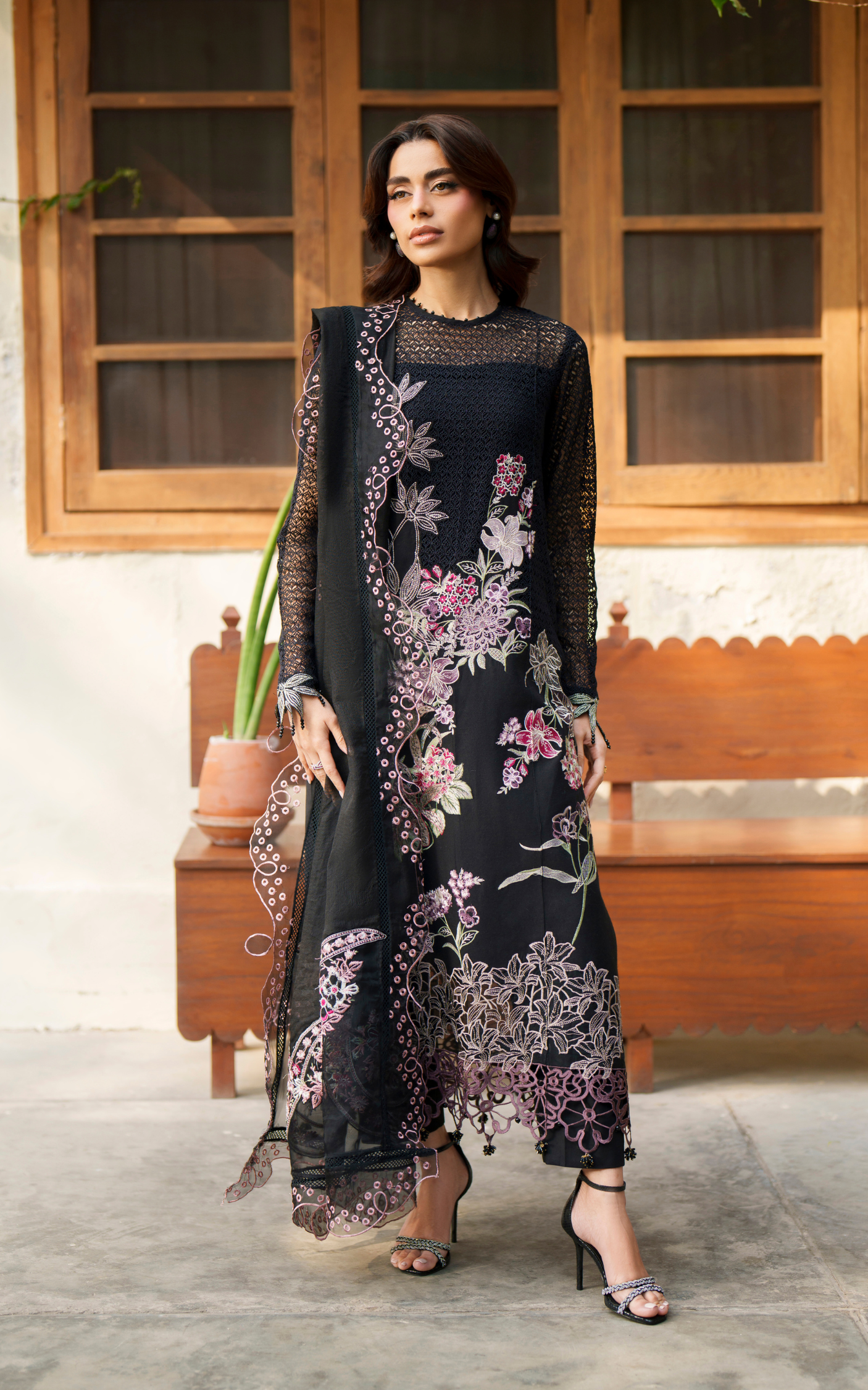 Asifa and Nabeel | Versa Luxury Lawn 26 | Noir Lily VUL26-01
