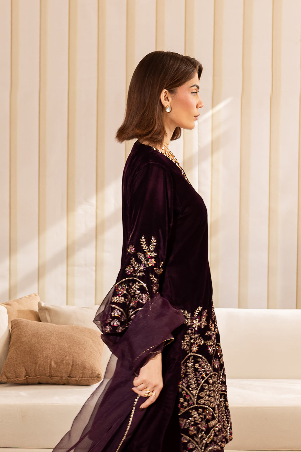 Vanya | Velvet Formals 24 |  KV-52 - Riwayat-e-Khas