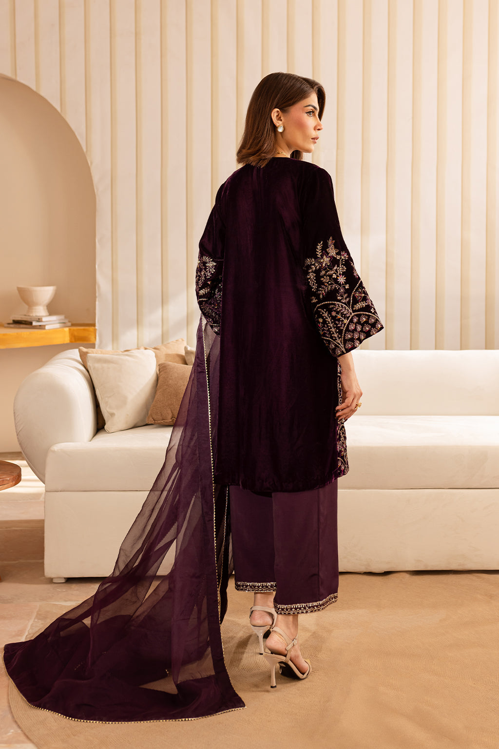 Vanya | Velvet Formals 24 |  KV-52 - Riwayat-e-Khas