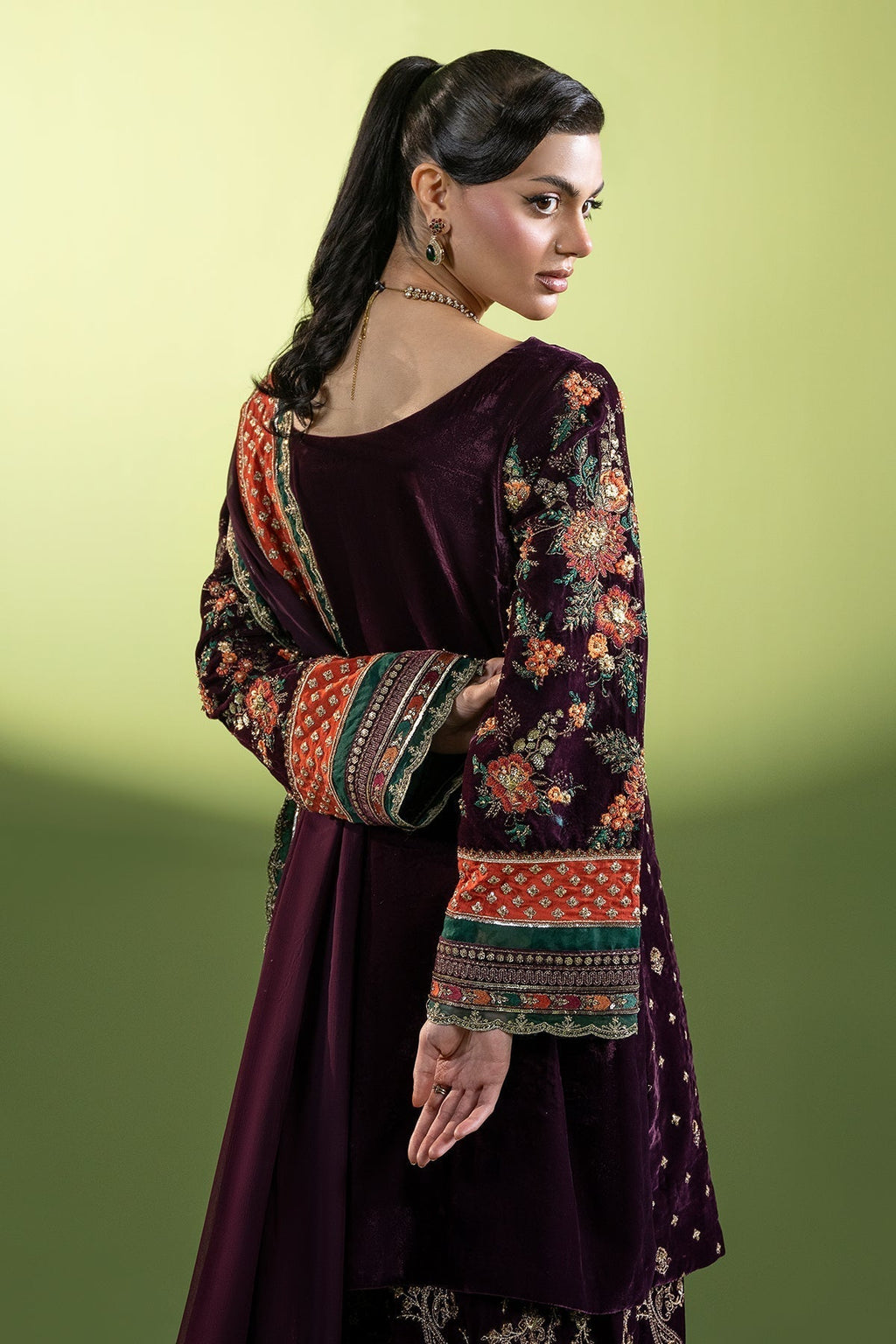 Charizma | Signature Pret | Roohi