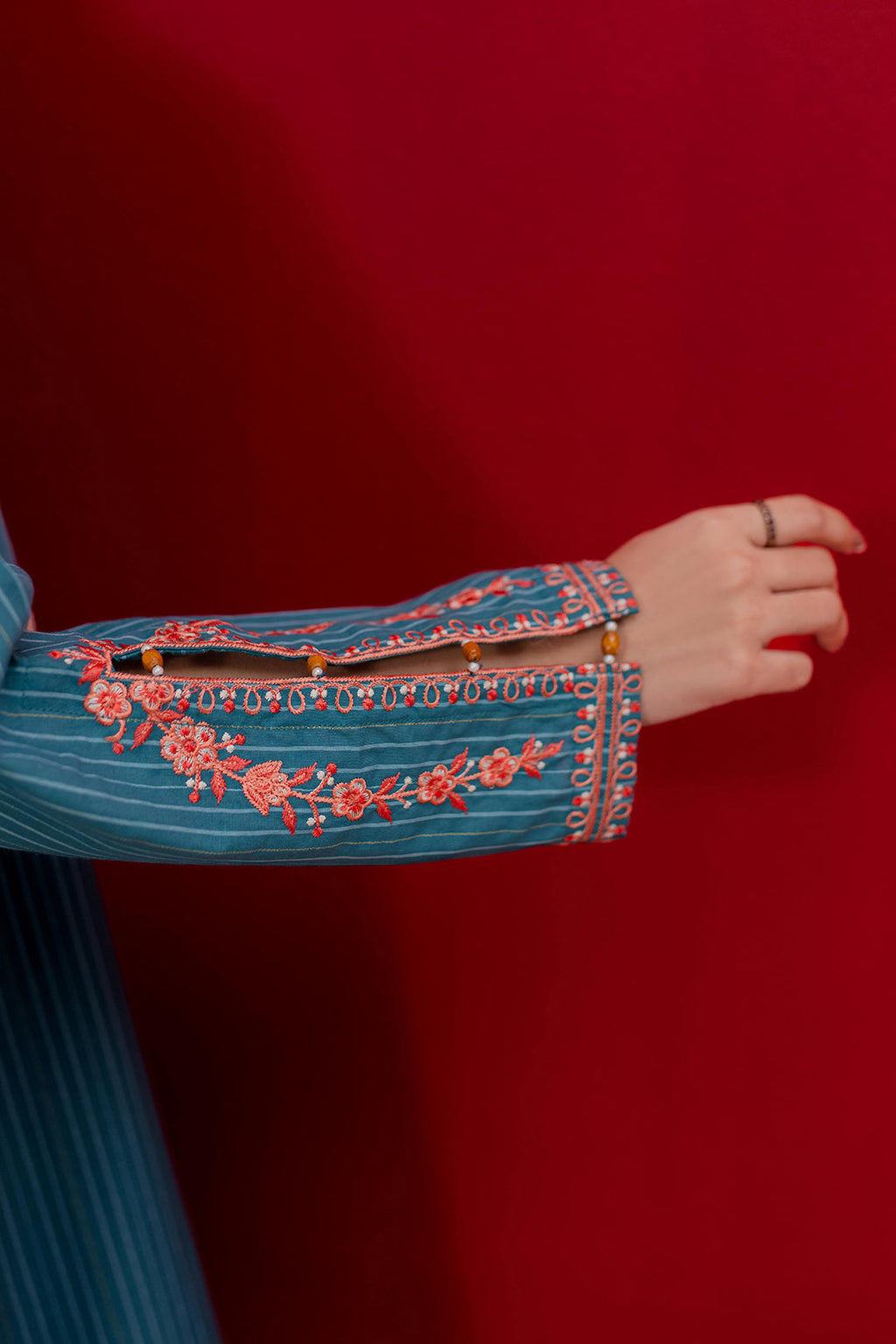 Zellbury | Winter Pret | Embroidered Kurta Dupatta Trouser - 1265 - Libasekhas