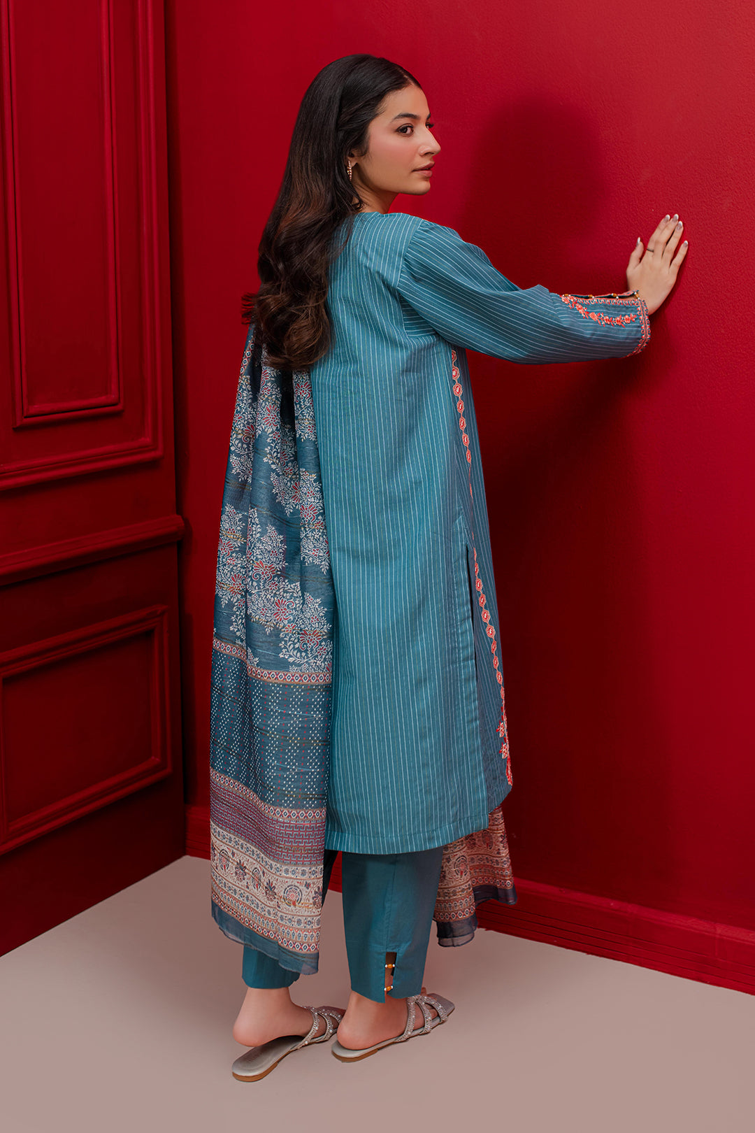 Zellbury | Winter Pret | Embroidered Kurta Dupatta Trouser - 1265 - Libasekhas