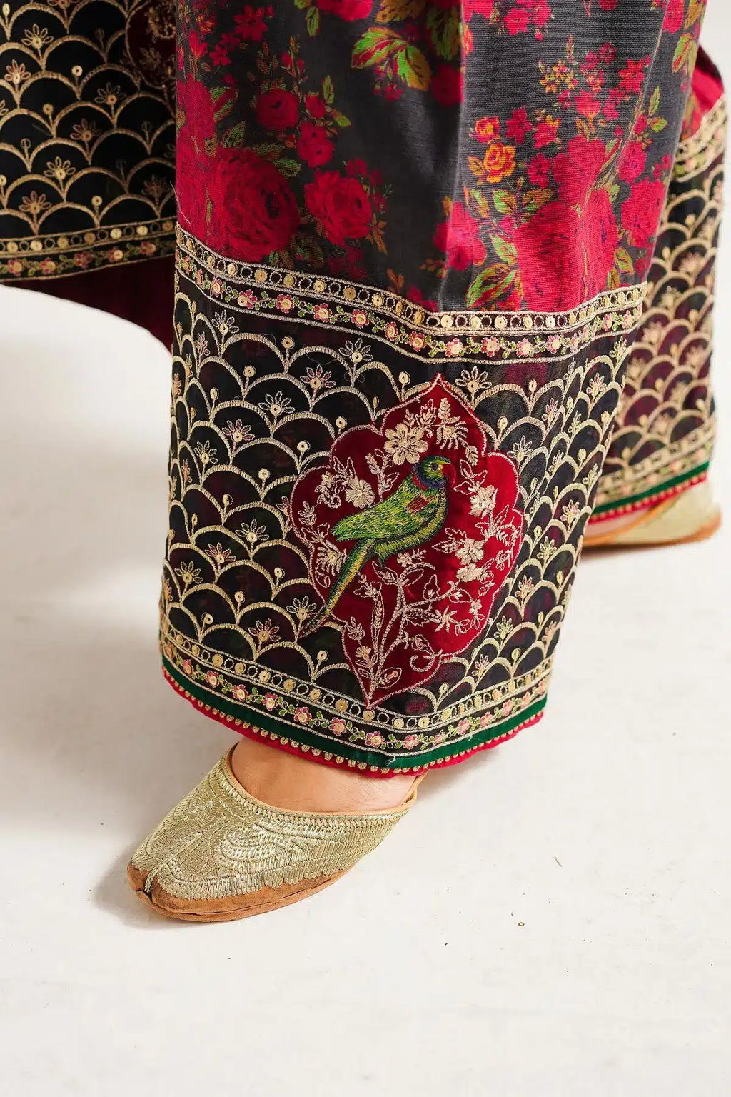 Zara ShahJahan | Winter Shawl 23 | WS23-D3 - House Of Anaya