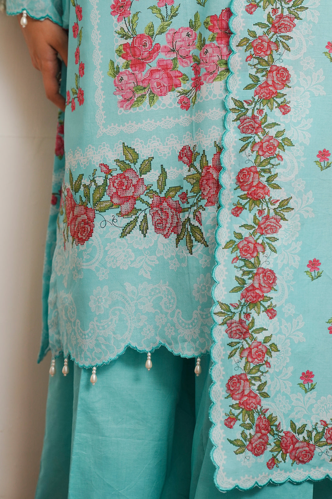 Zellbury | Unstitched 3 Piece Cambric | Shirt Shalwar Dupatta - 0122 - Libasekhas