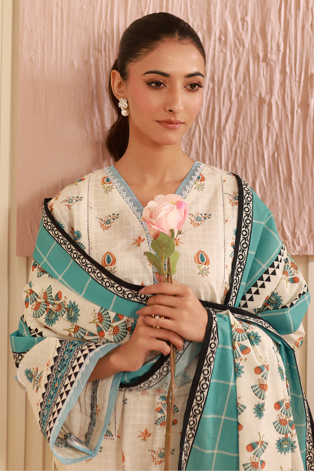 Zellbury | Unstitched 3 Piece Cambric | Shirt Shalwar Dupatta - 0668 - Libasekhas
