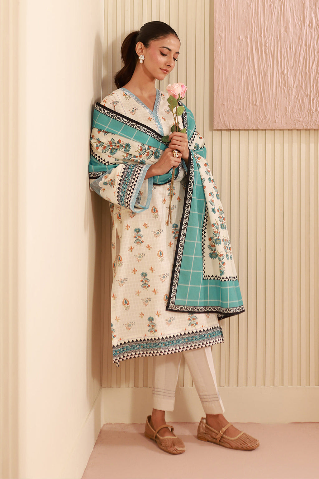 Zellbury | Unstitched 3 Piece Cambric | Shirt Shalwar Dupatta - 0668 - Libasekhas