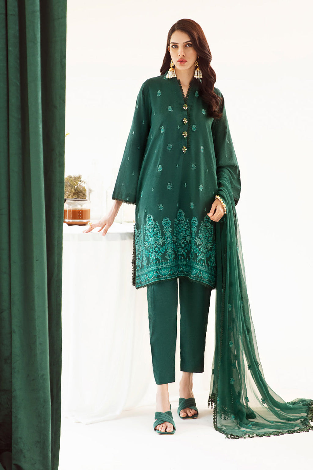 Zellbury | Unstitched 3 Piece Khaddar | Embroidered Shirt Shalwar Dupatta - 0302 - Libasekhas