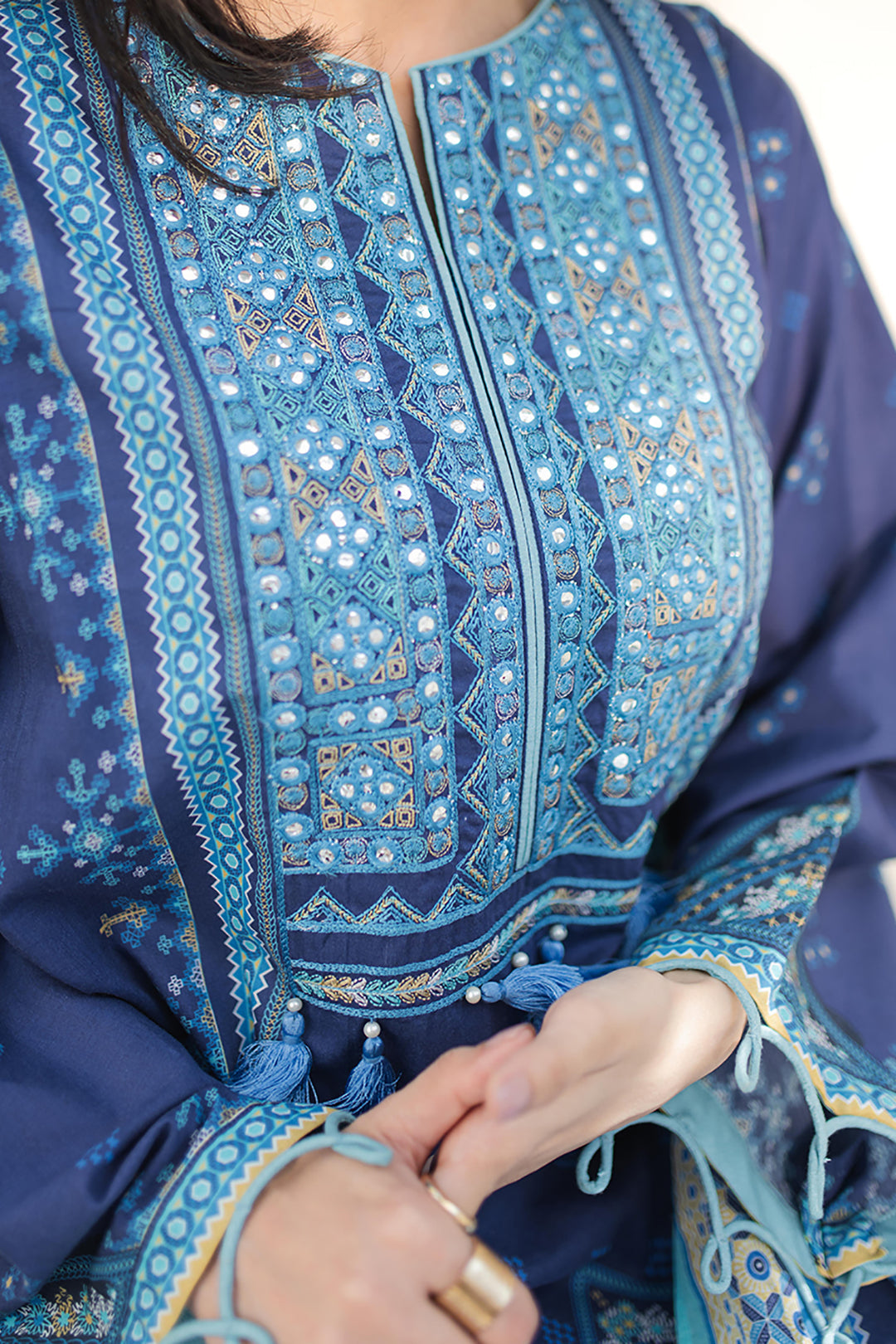 Zellbury | Unstitched 3 Piece Lawn | Embroidered Shirt Shalwar Dupatta - 1681 - Libasekhas