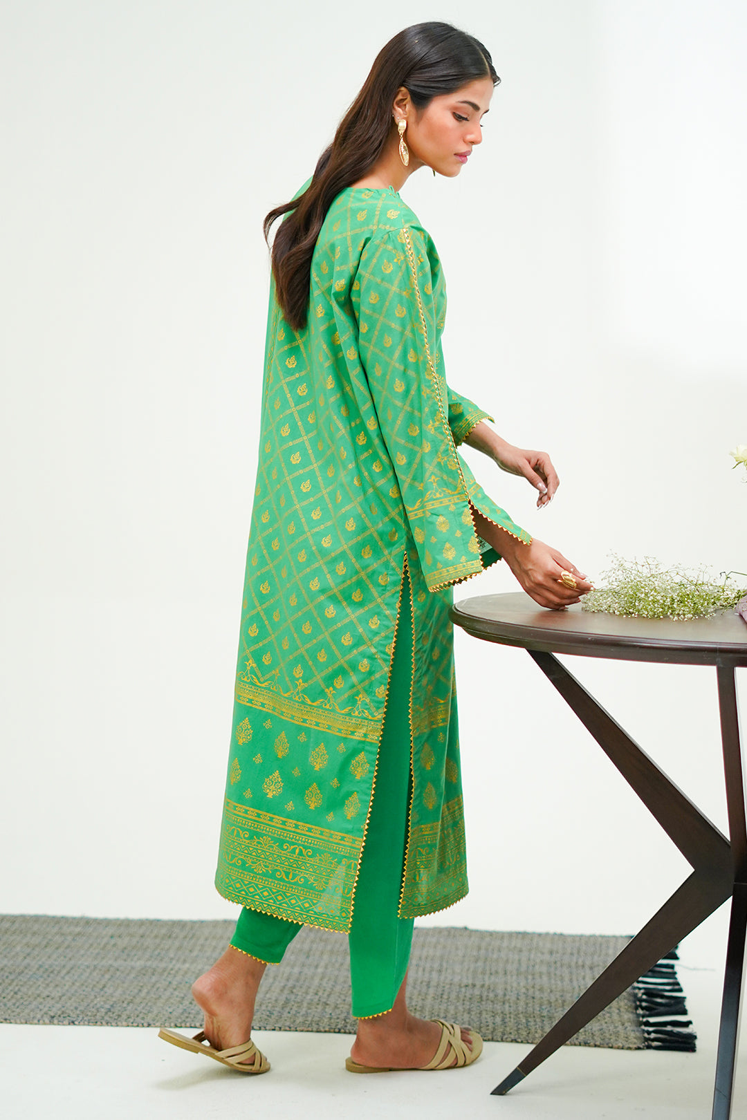Zellbury | Unstitched 3 Piece Lawn | Shirt Shalwar Dupatta - 1237 - Libasekhas