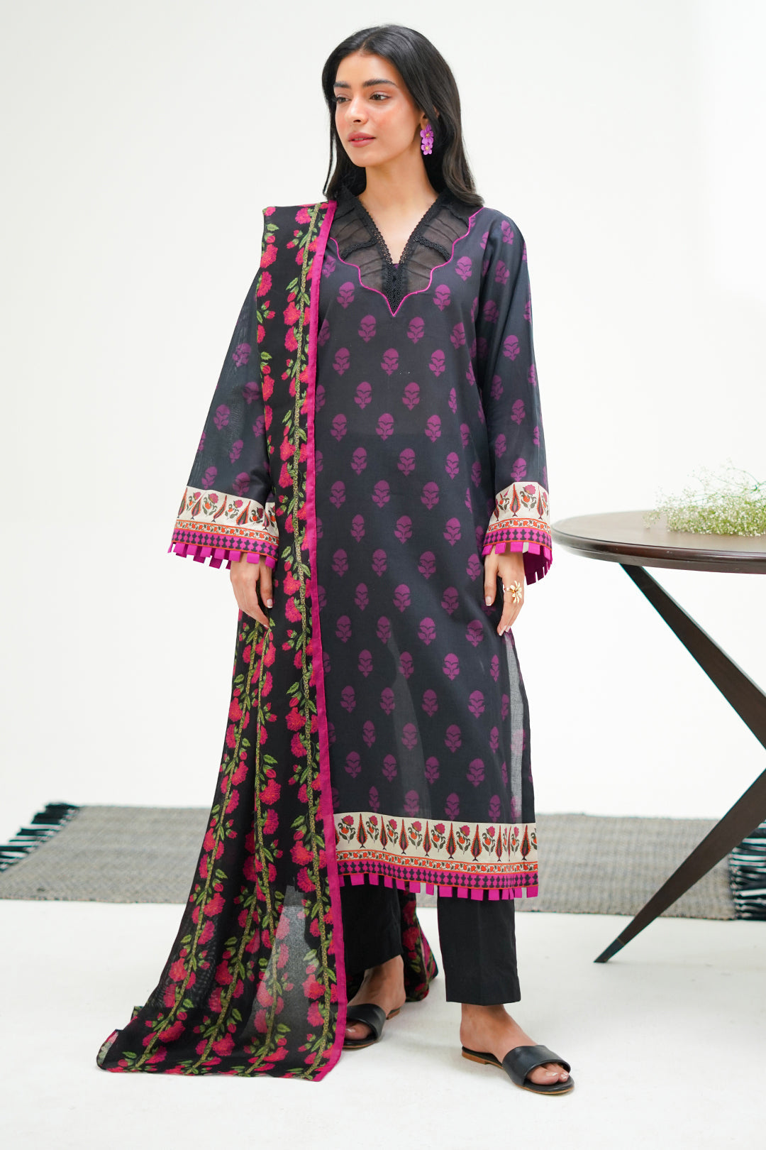 Zellbury | Unstitched 3 Piece Lawn | Shirt Shalwar Dupatta - 1324 - Libasekhas