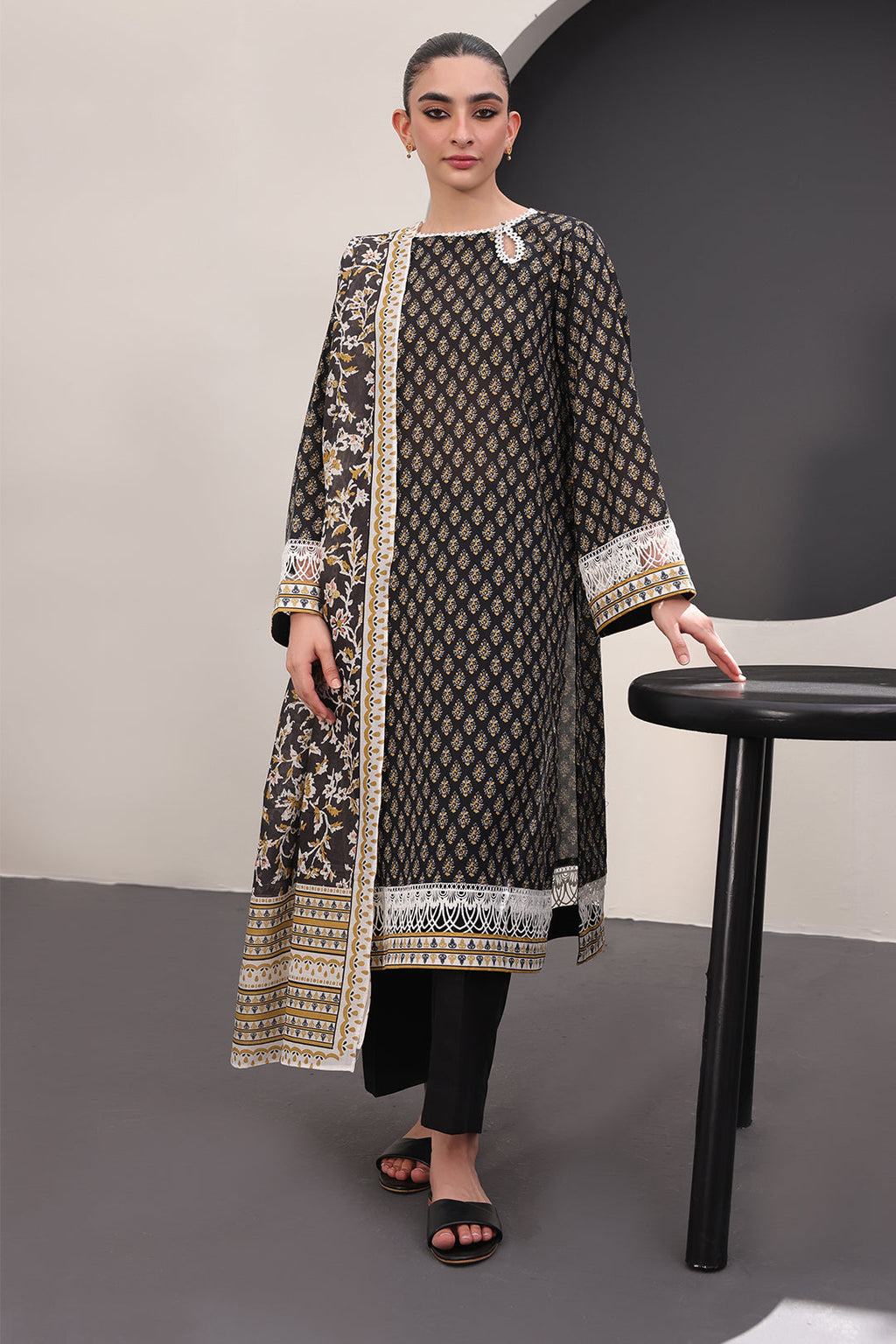 Zellbury | Unstitched 3 Piece Lawn | Shirt Shalwar Dupatta - 1515 - Libasekhas