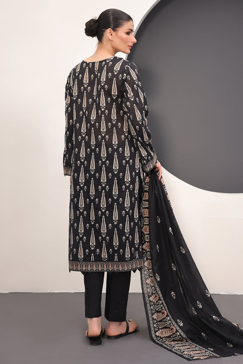 Zellbury | Unstitched 3 Piece Lawn | Shirt Shalwar Dupatta - 1517 - Libasekhas