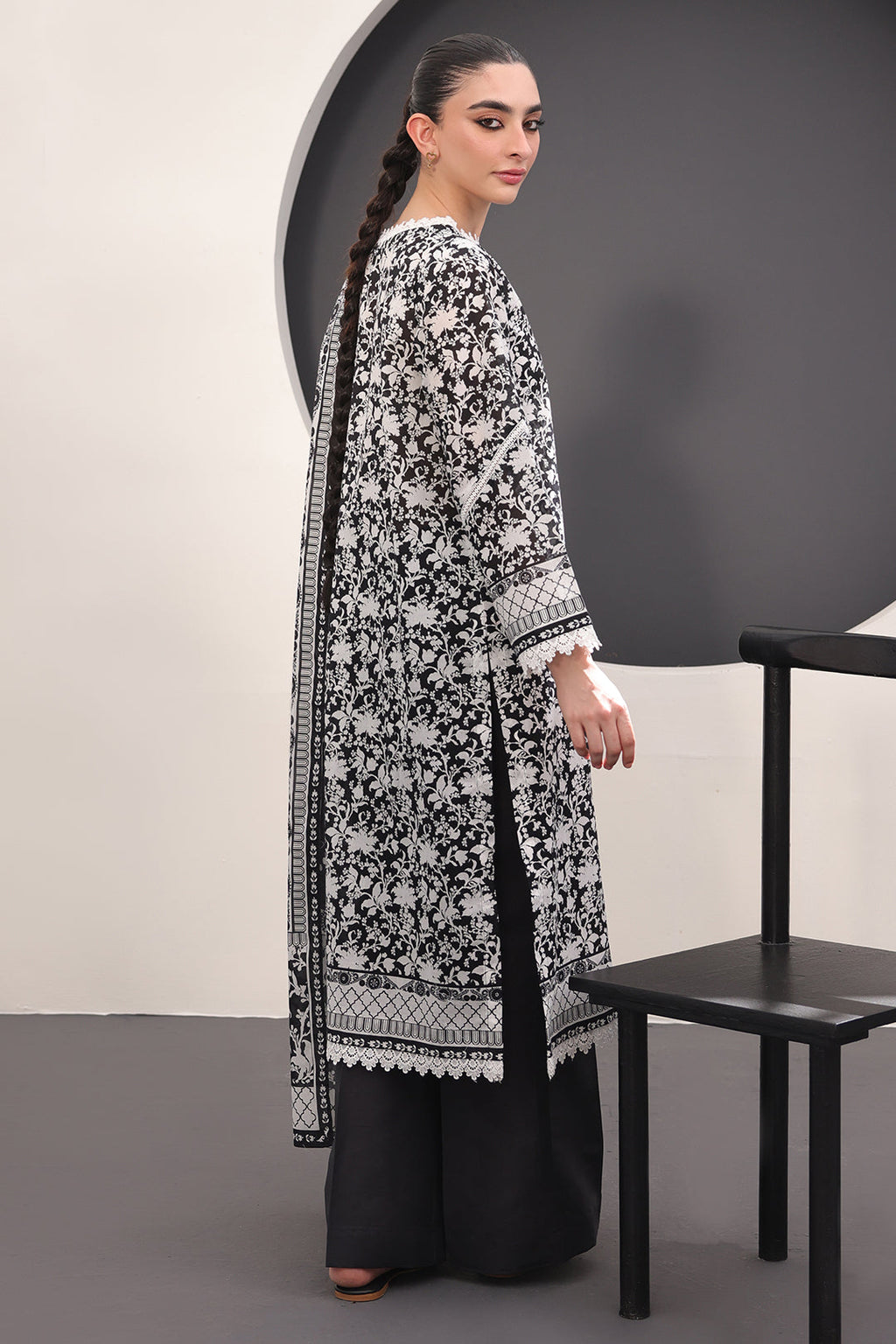 Zellbury | Unstitched 3 Piece Lawn | Shirt Shalwar Dupatta - 1526 - Libasekhas