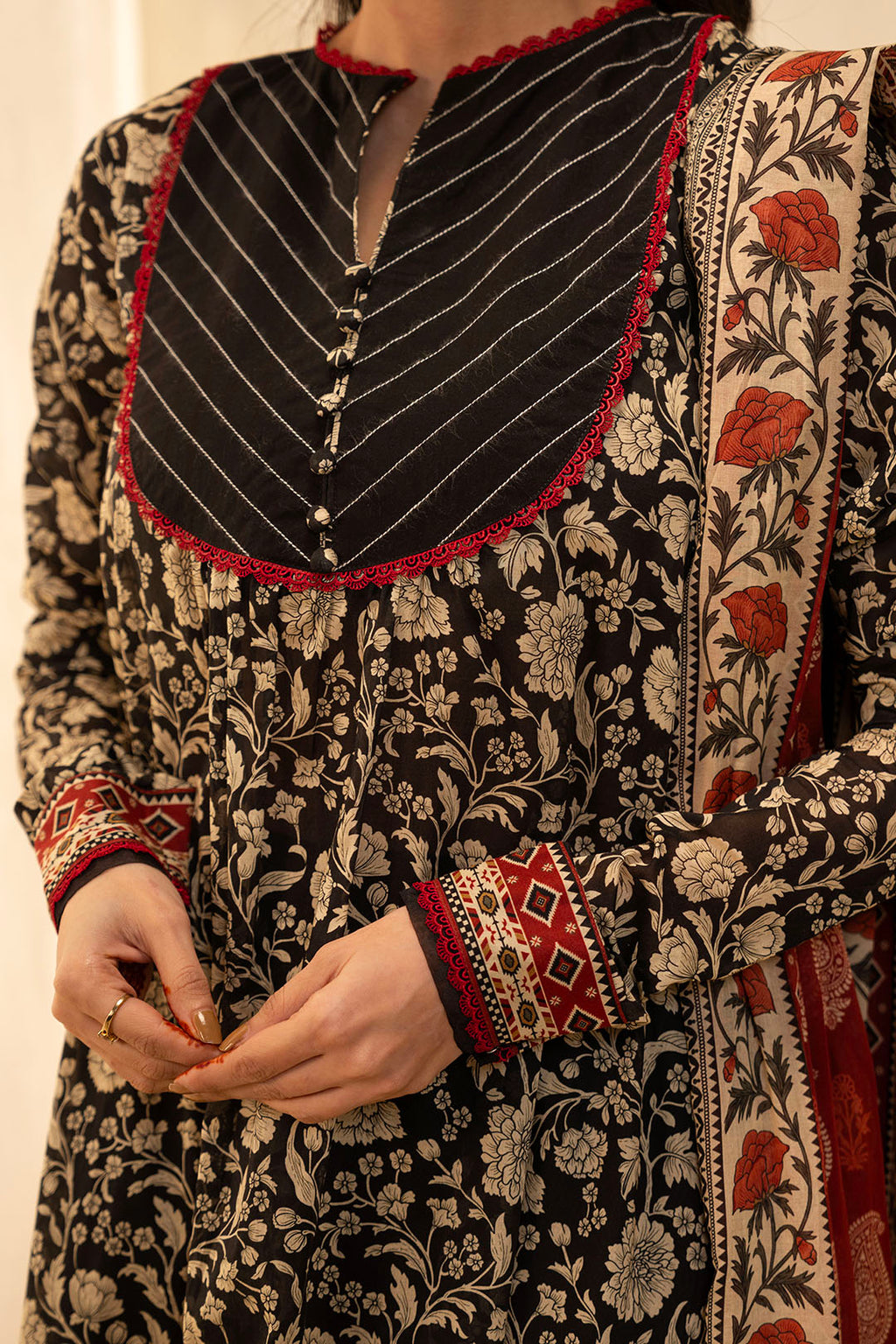 Zellbury | Unstitched 3 Piece Lawn | Shirt Shalwar Dupatta - 0030 - Libasekhas