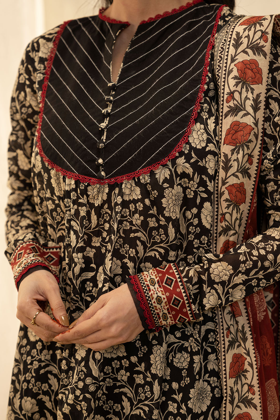 Zellbury | Unstitched 3 Piece Lawn | Shirt Shalwar Dupatta - 0030 - Libasekhas