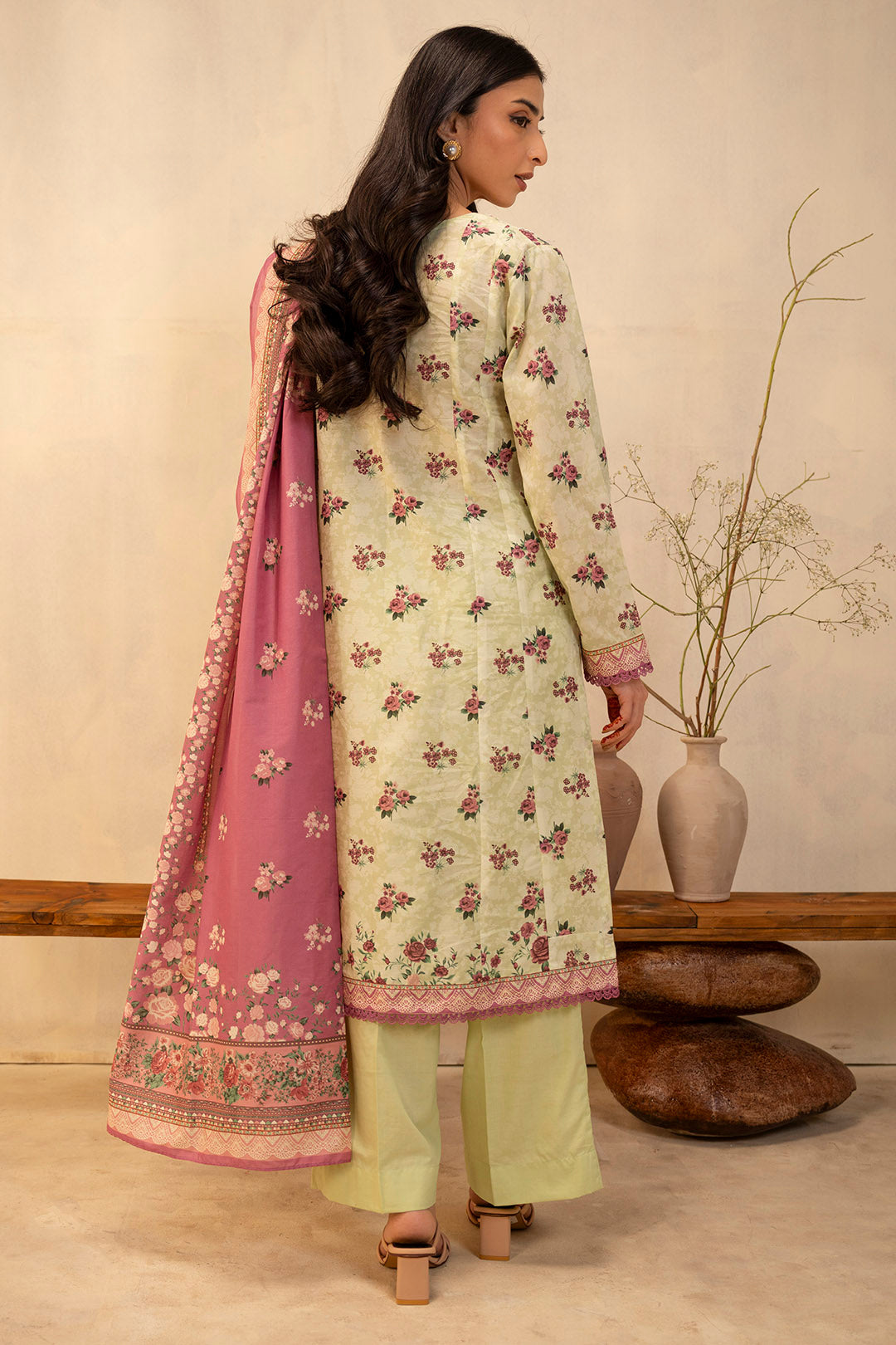 Zellbury | Unstitched 3 Piece Lawn | Shirt Shalwar Dupatta - 0039 - Libasekhas