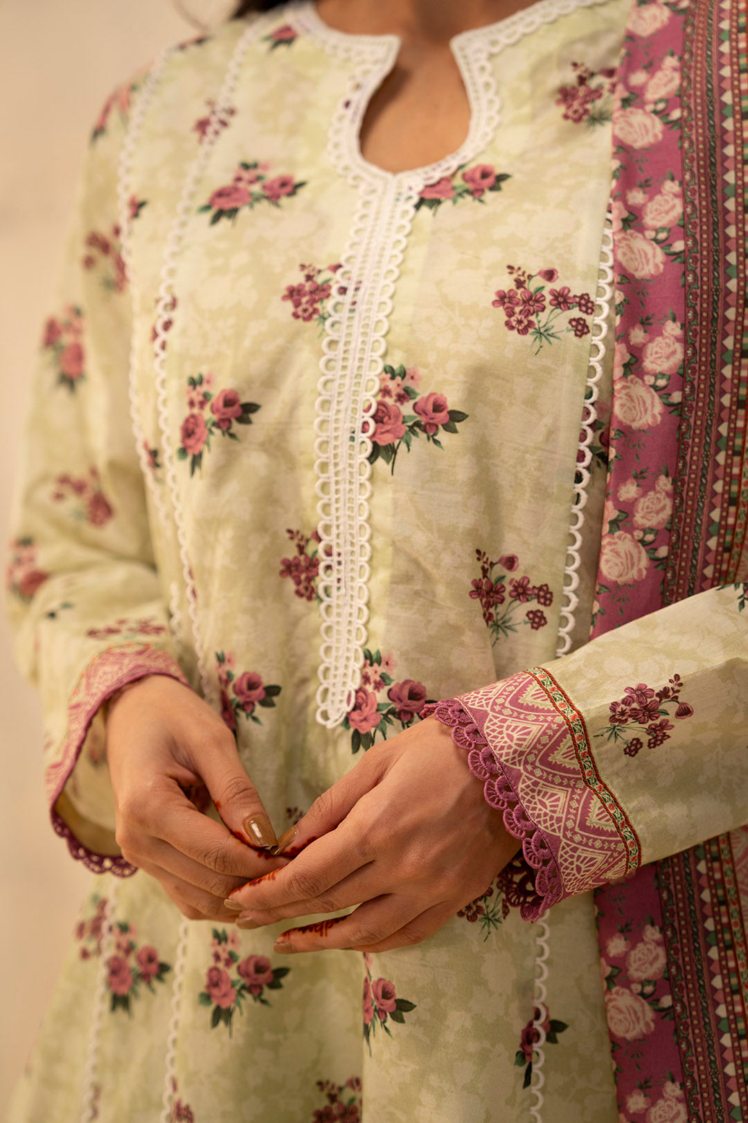 Zellbury | Unstitched 3 Piece Lawn | Shirt Shalwar Dupatta - 0039 - Libasekhas