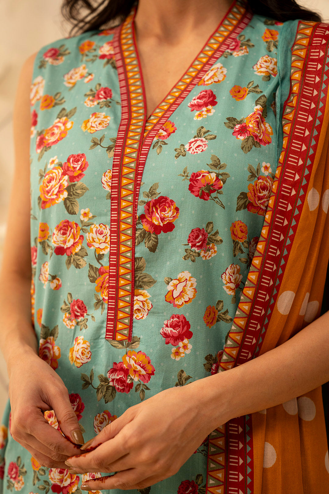 Zellbury | Unstitched 3 Piece Lawn | Shirt Shalwar Dupatta - 0052 - Libasekhas