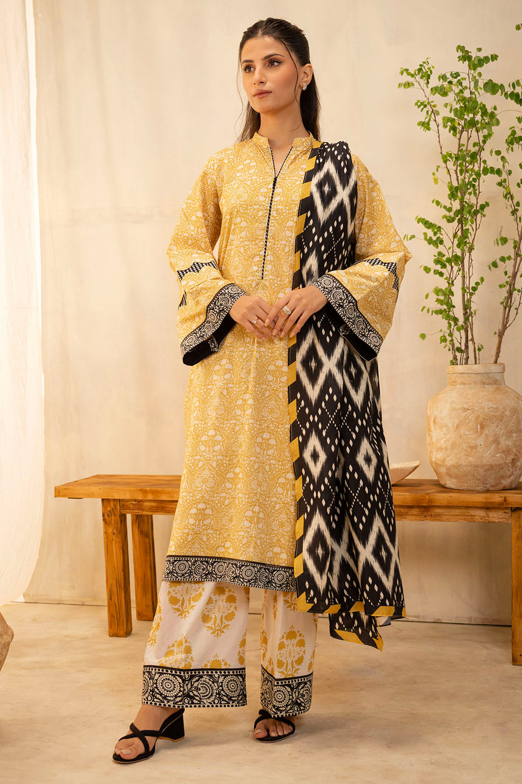 Zellbury | Unstitched 3 Piece Lawn | Shirt Shalwar Dupatta - 0130 - Libasekhas
