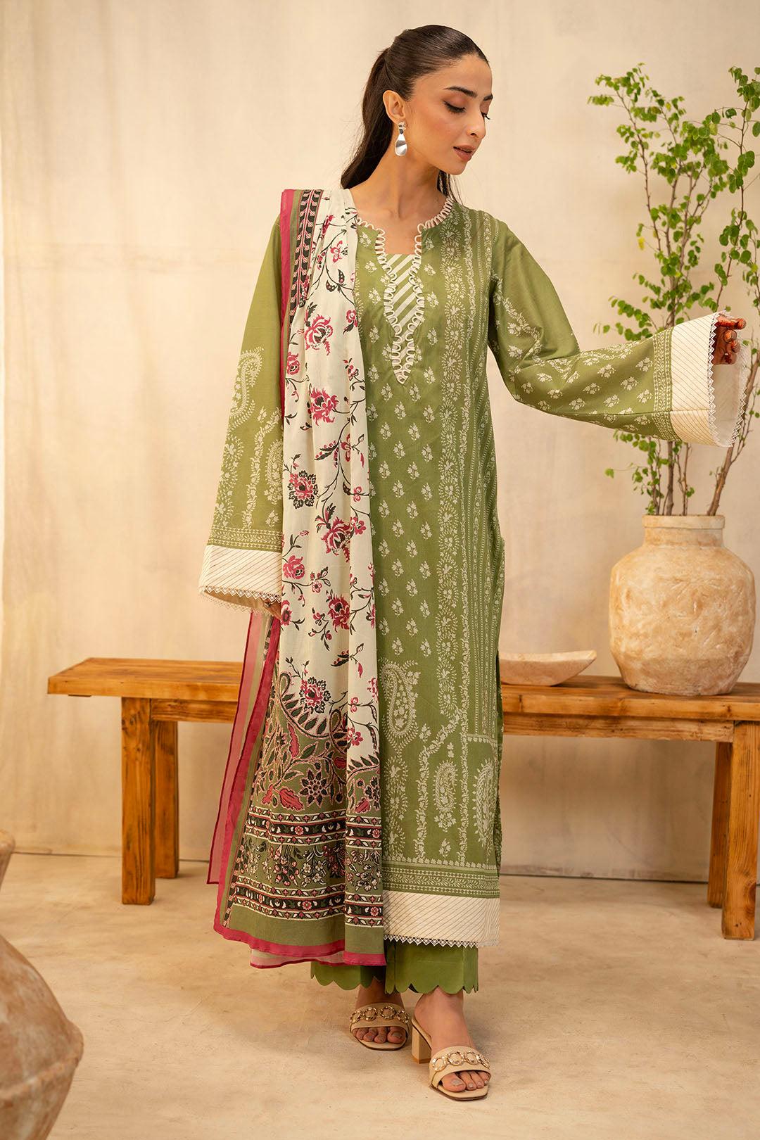 Zellbury | Unstitched 3 Piece Lawn | Shirt Shalwar Dupatta - 0134 - Libasekhas