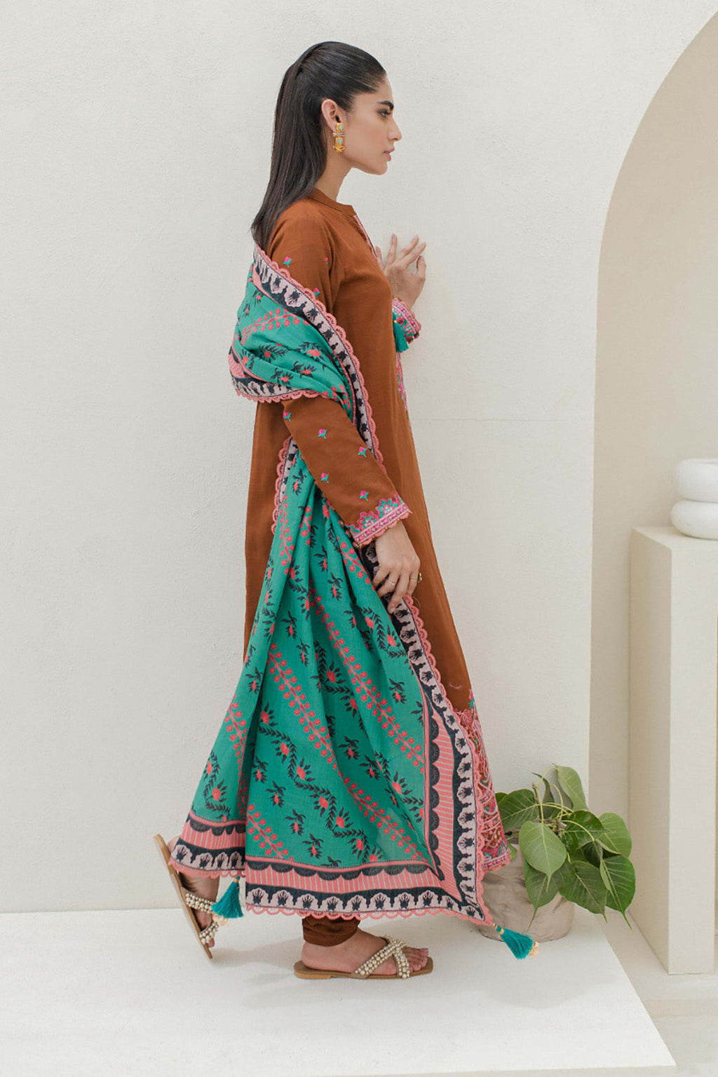 Zellbury | Unstitched 3 Piece Khaddar | Embroidered Shirt Shalwar Dupatta - 0705 - Libasekhas
