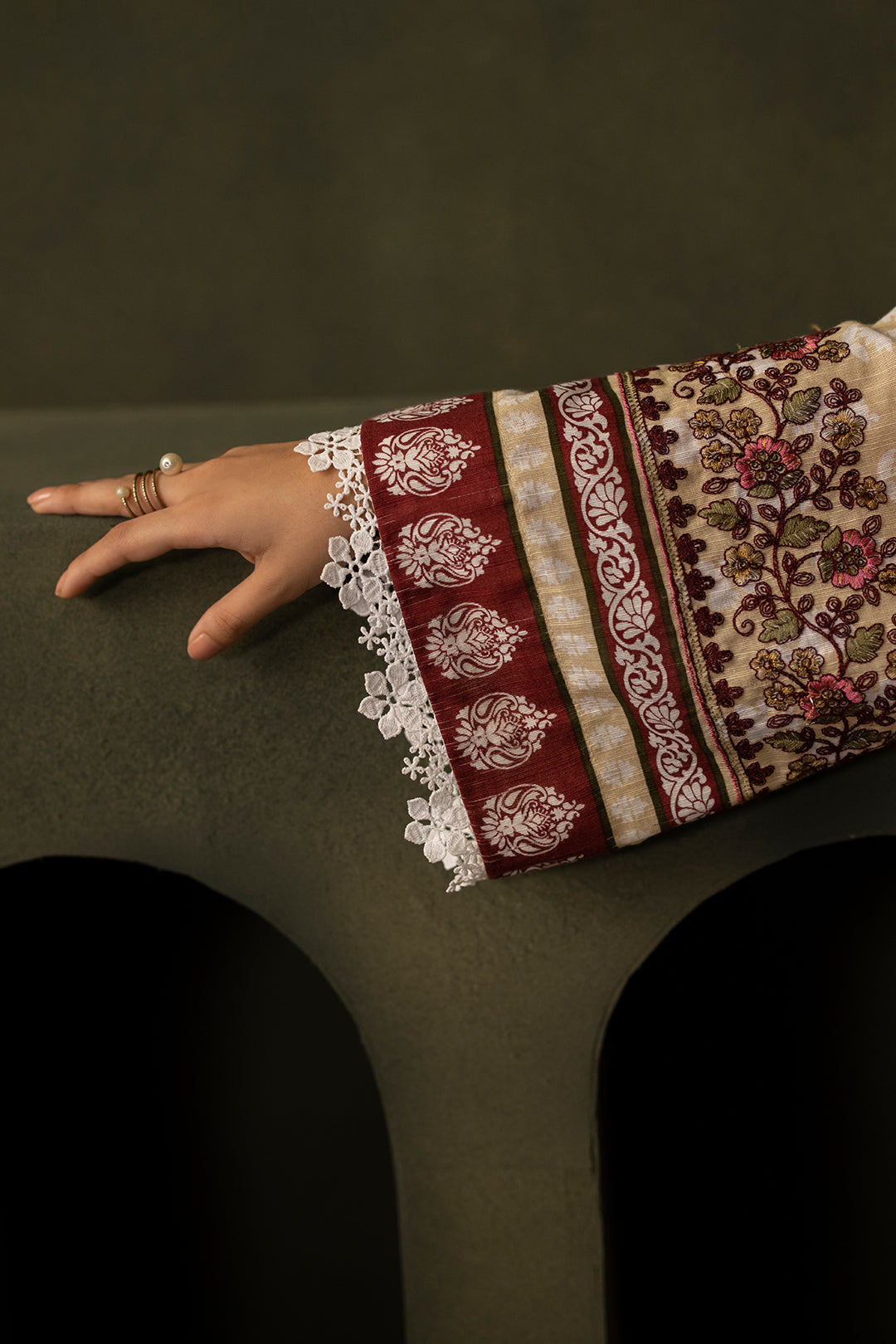 Zellbury | Unstitched 2 Piece Khaddar | Embroidered Shirt Dupatta - 0171 - Libasekhas