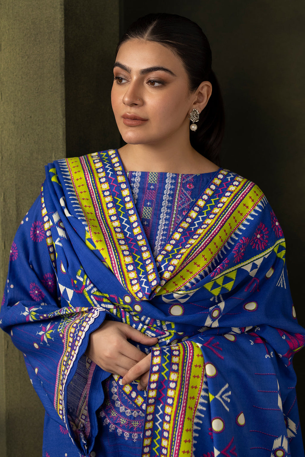 Zellbury | Unstitched 2 Piece Khaddar | Embroidered Shirt Dupatta - 0180 - Libasekhas