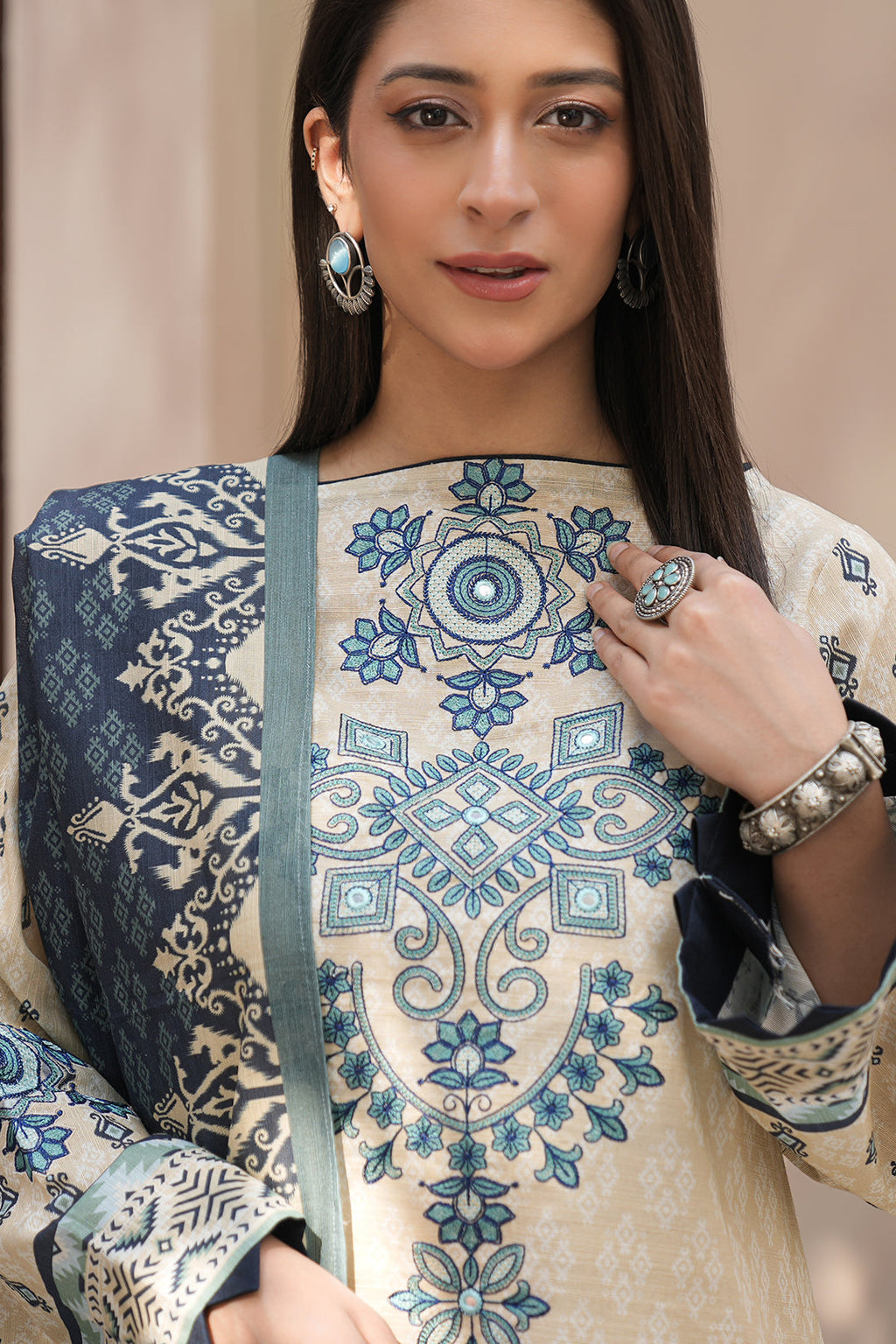 Zellbury | Unstitched 2 Piece Khaddar | Embroidered Shirt Dupatta - 0349 - Libasekhas