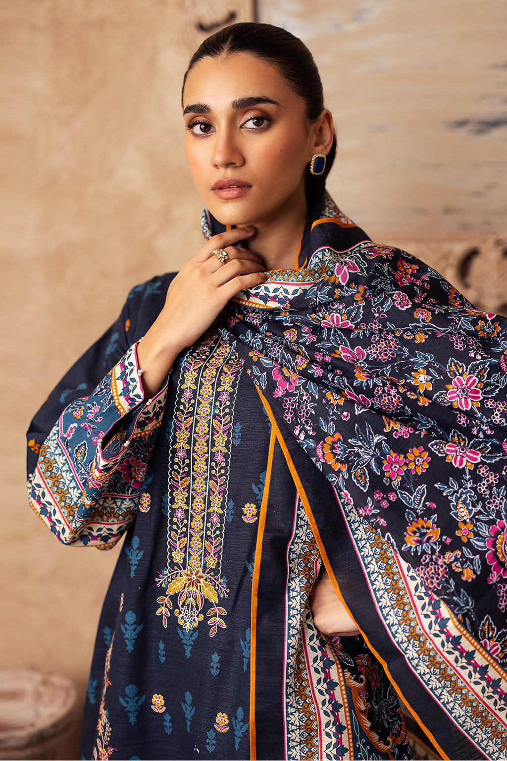 Zellbury | Unstitched 3 Piece Khaddar | Embroidered Shirt Shalwar Dupatta - 0225 - Libasekhas