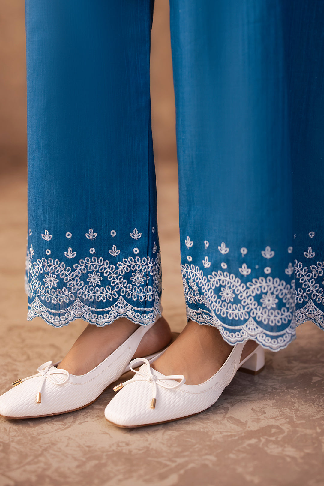 Zellbury | Unstitched 3 Piece Khaddar | Embroidered Shirt Shalwar Dupatta - 0226 - Libasekhas