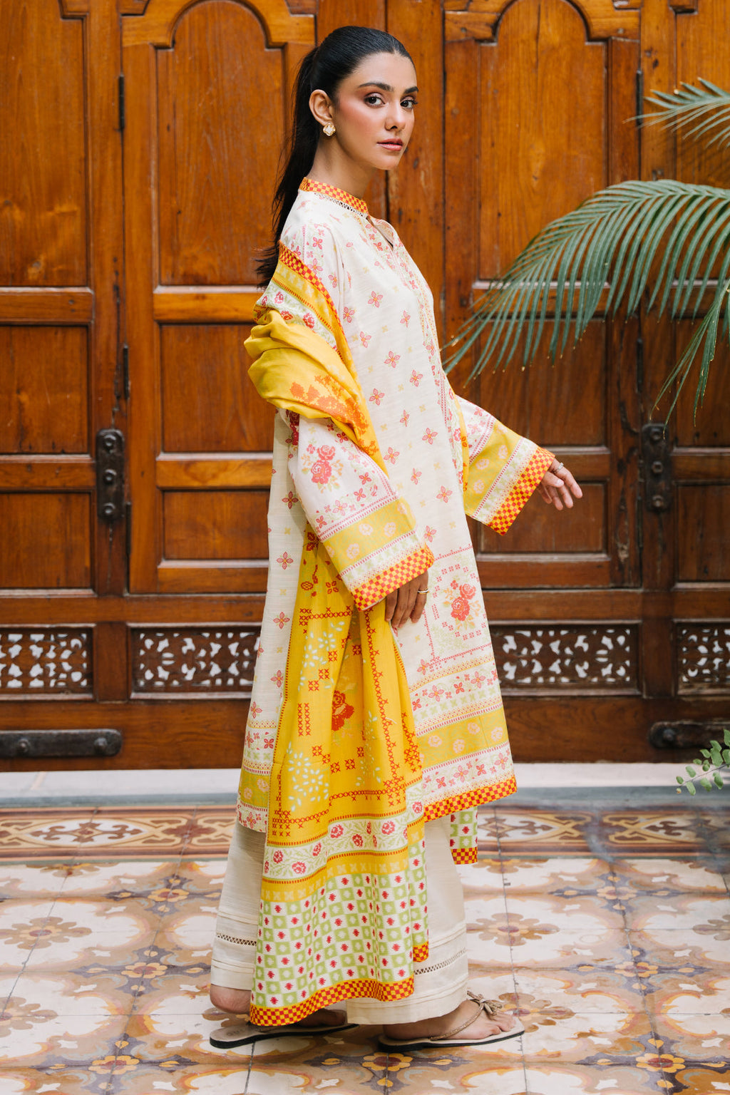 Zellbury | Unstitched 2 Piece Khaddar | Shirt Dupatta - 0251 - Libasekhas