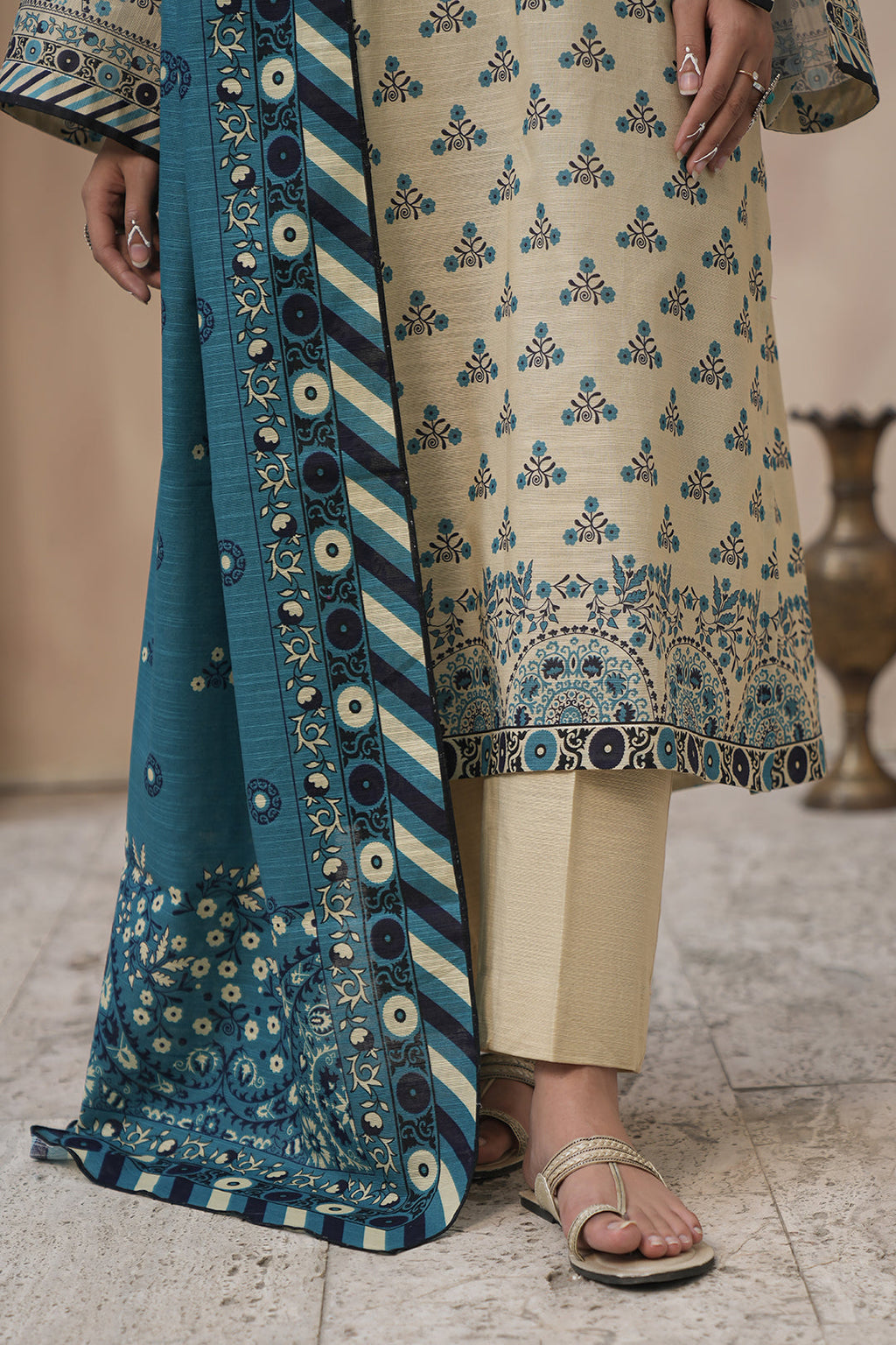 Zellbury | Unstitched 3 Piece Khaddar | Shirt Shalwar Dupatta - 0445 - Libasekhas