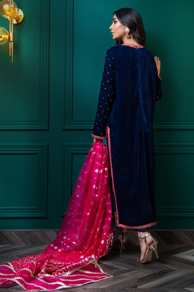 Wardha Saleem | Velvets Winter Fall 24 |  Shalimar - Riwayat-e-Khas