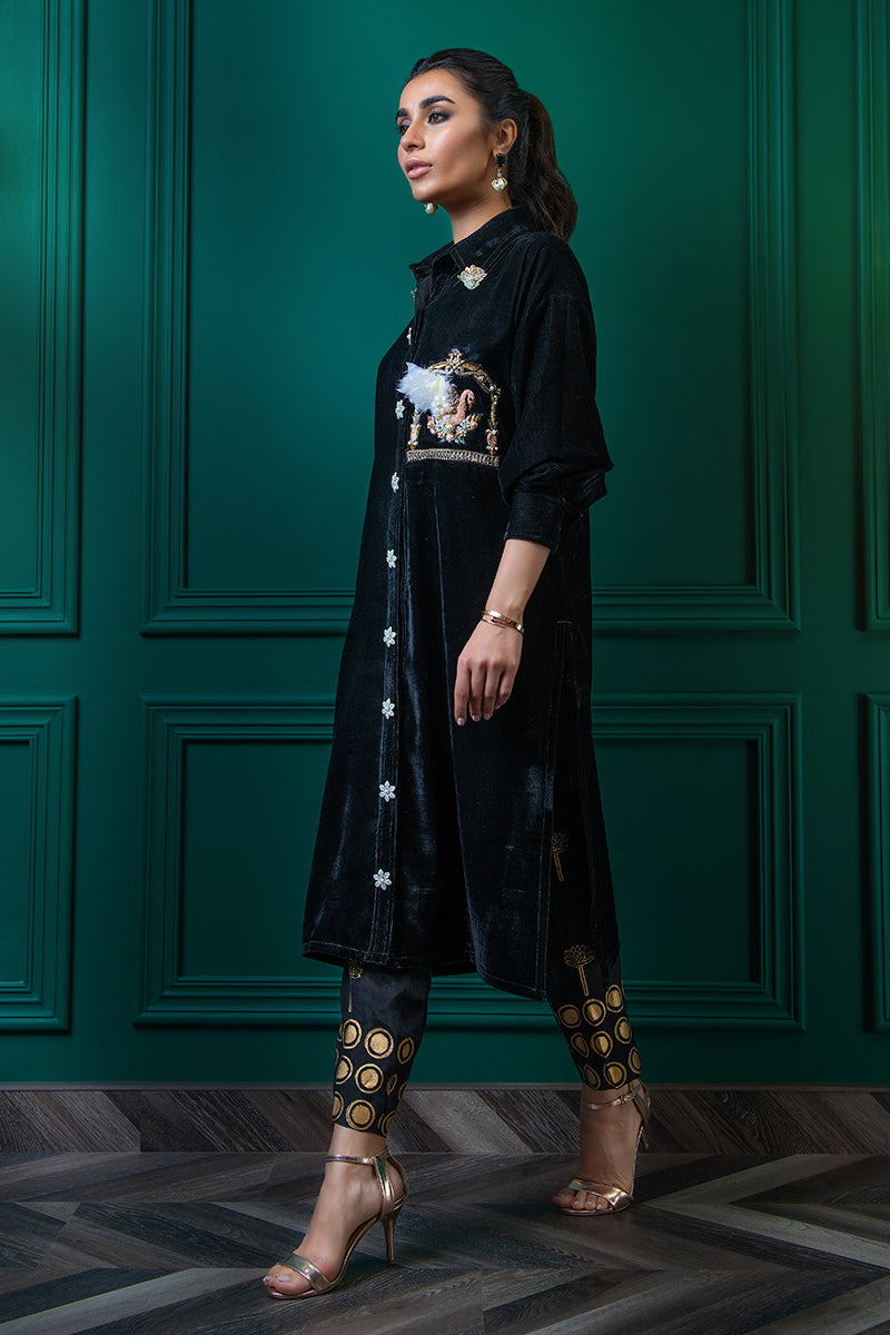 Wardha Saleem | Velvets Winter Fall 24 |  Hans Raj - Riwayat-e-Khas