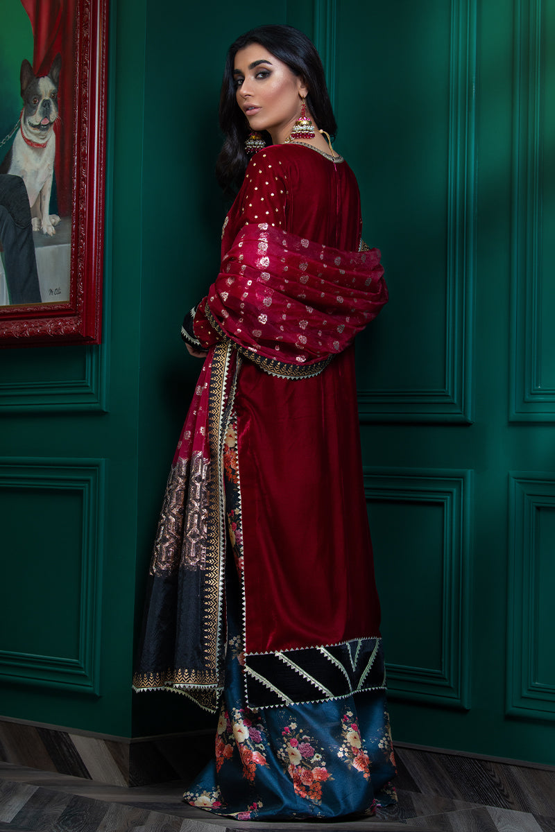 Wardha Saleem | Velvets Winter Fall 24 |  Lal Bagh 2 - Riwayat-e-Khas