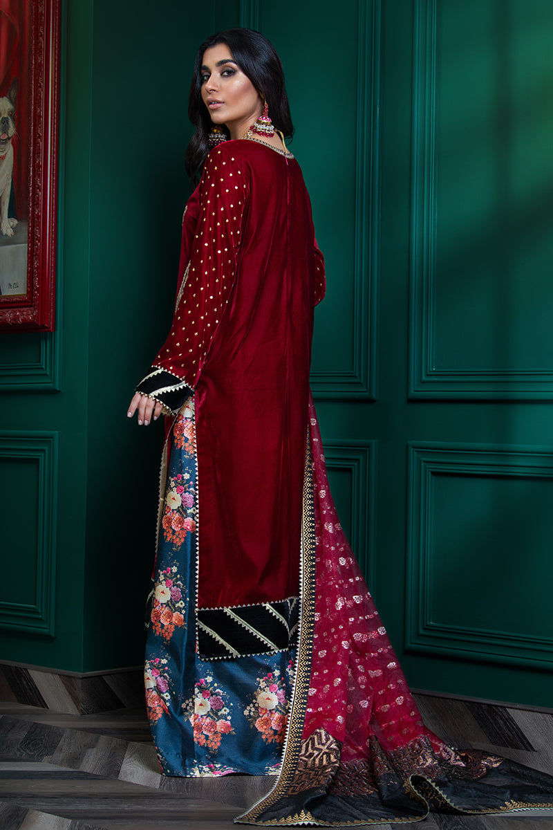 Wardha Saleem | Velvets Winter Fall 24 |  Lal Bagh 2 - Riwayat-e-Khas