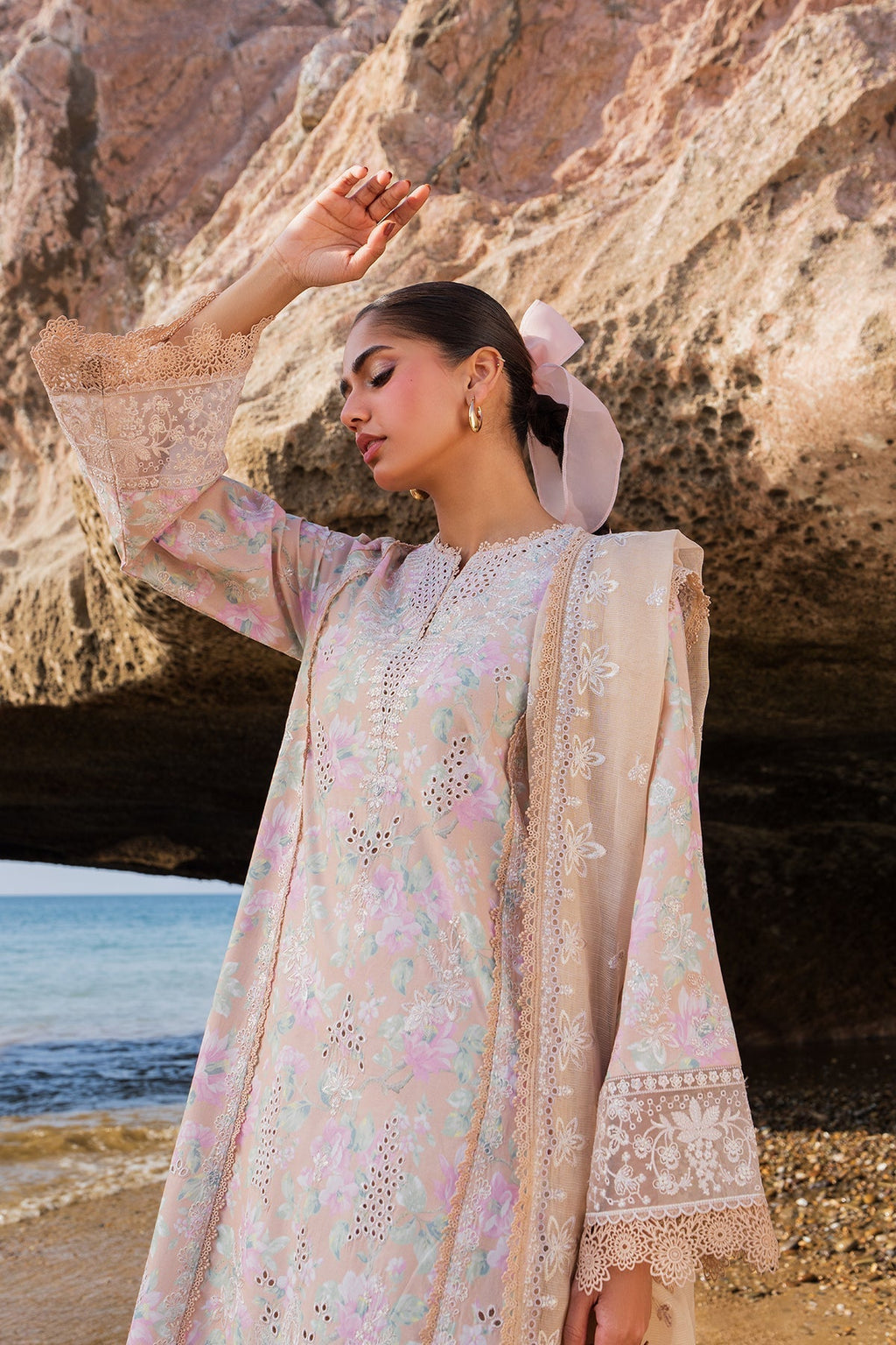 Afrozeh | Endless Summer | Zephyria