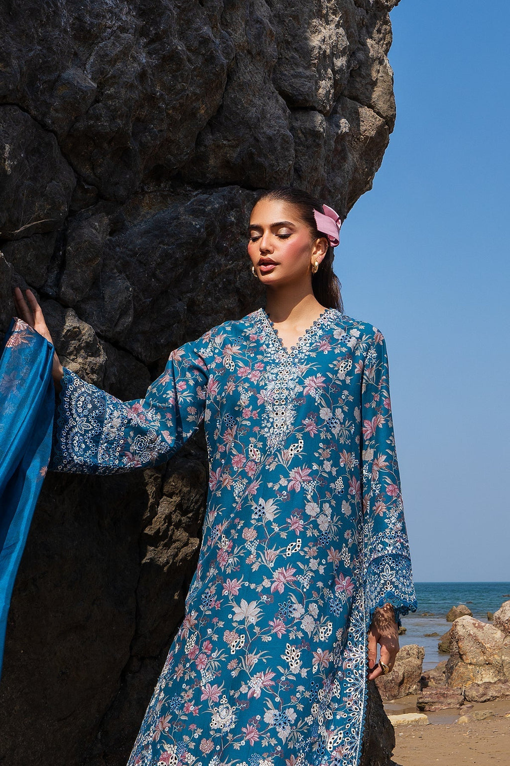 Afrozeh | Endless Summer | Noa