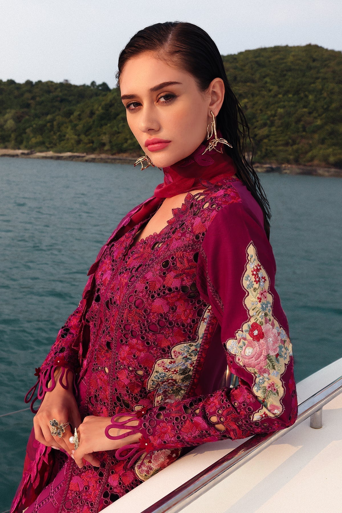 Afrozeh | Lawn 25 | Serene