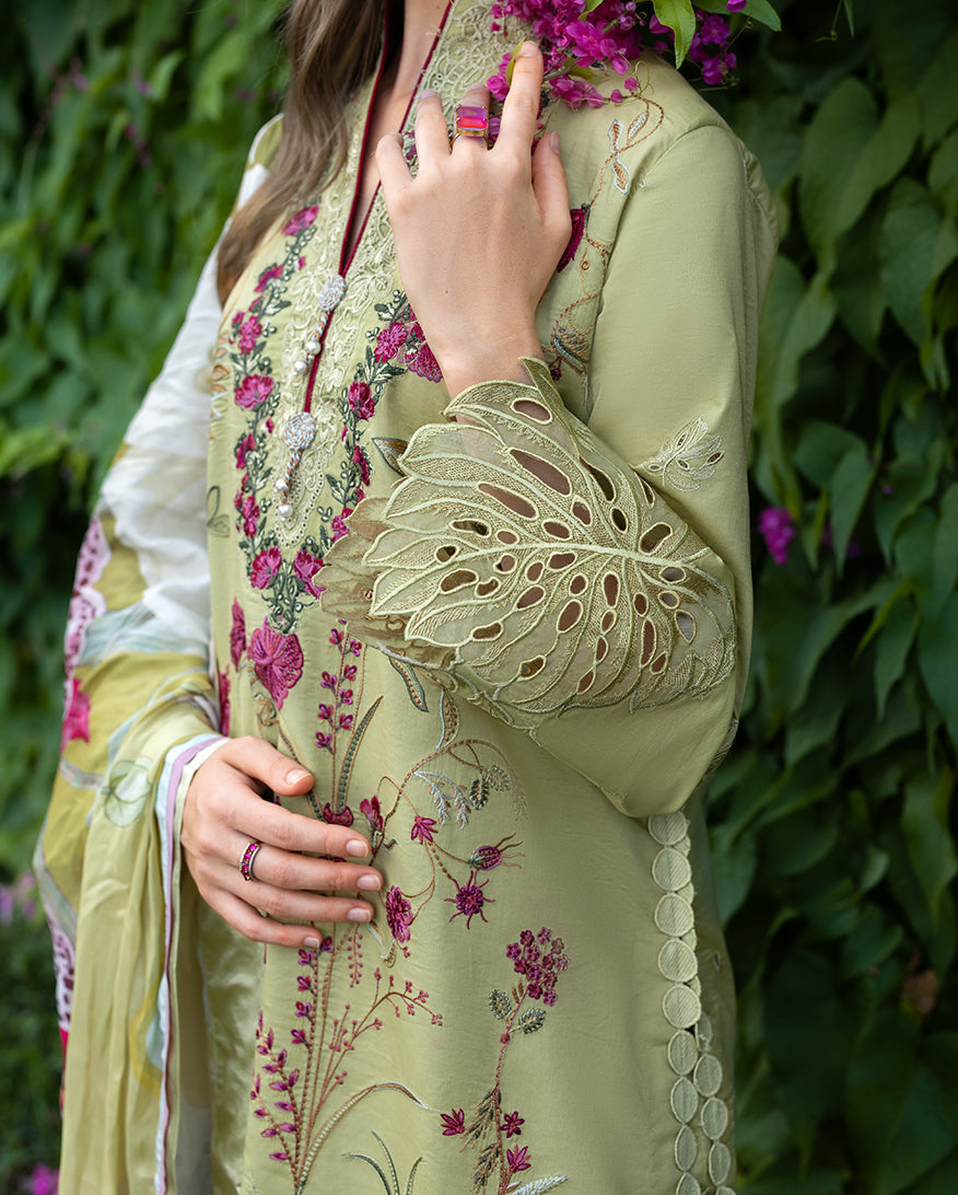 Mushq | Hemline the Secret Garden | Wildflower Waltz