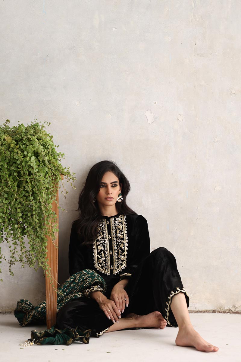 Sana Abbas | Velvet Formals | ZAAI - Riwayat-e-Khas