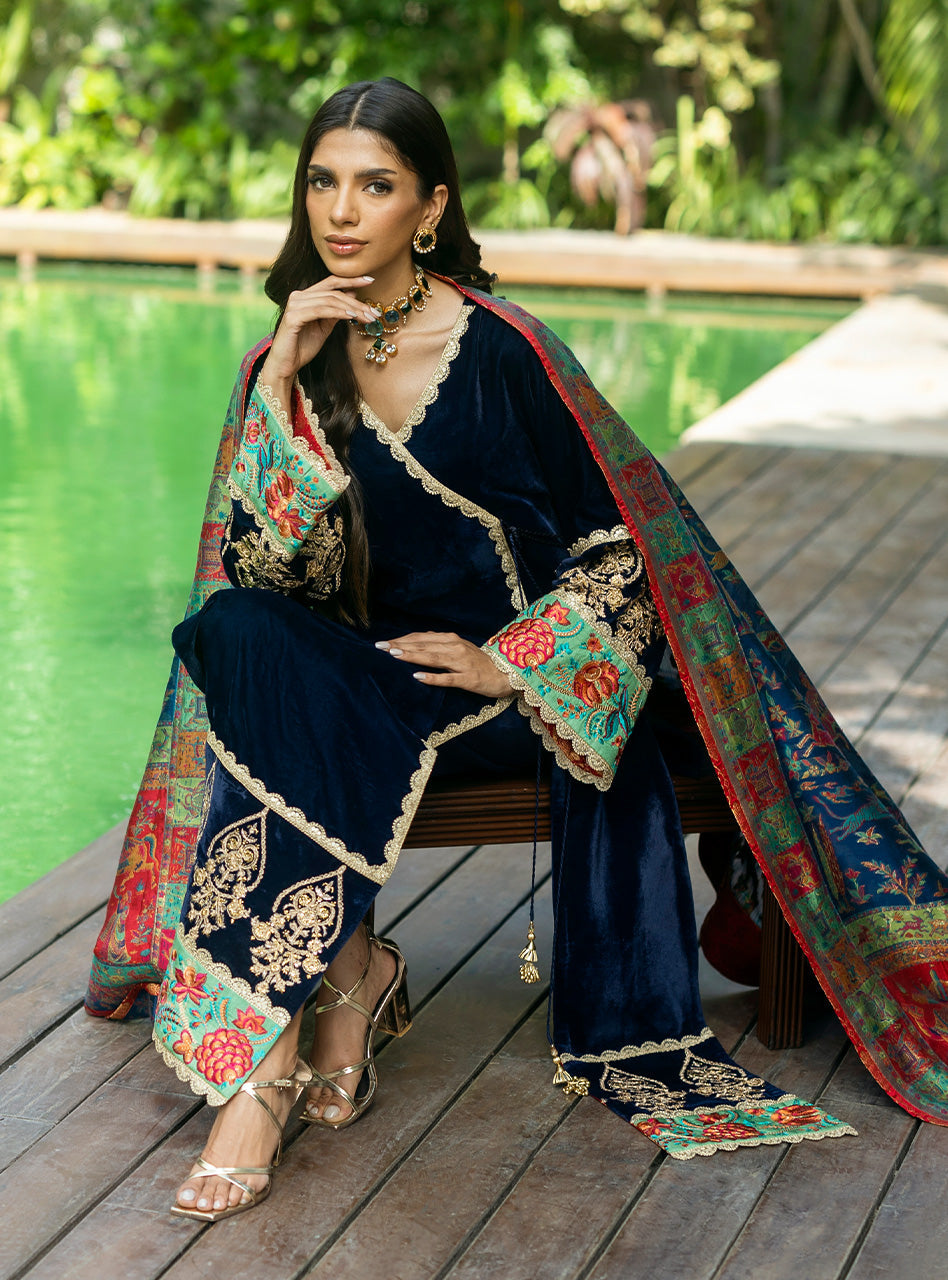 Zainab Chottani | Makhmal Luxe Pret | Farrin - Riwayat-e-Khas