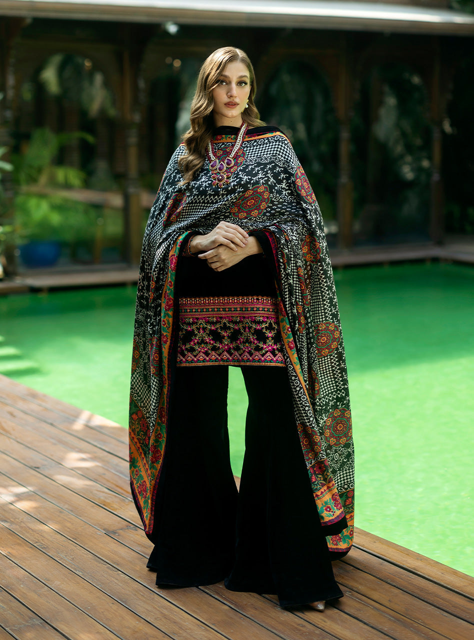 Zainab Chottani | Makhmal Luxe Pret | Zulmat - Riwayat-e-Khas