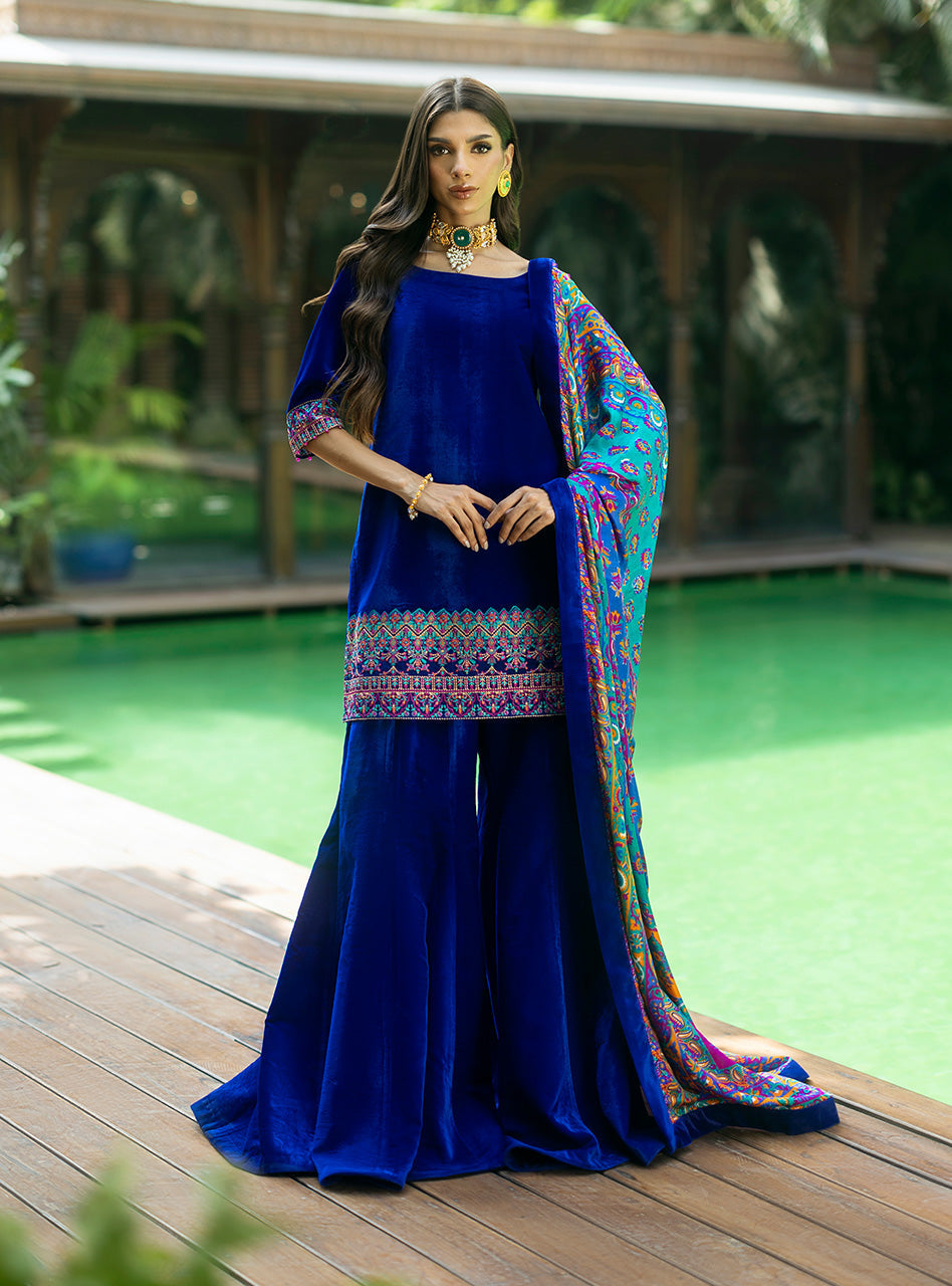 Zainab Chottani | Makhmal Luxe Pret | Marjan - Riwayat-e-Khas