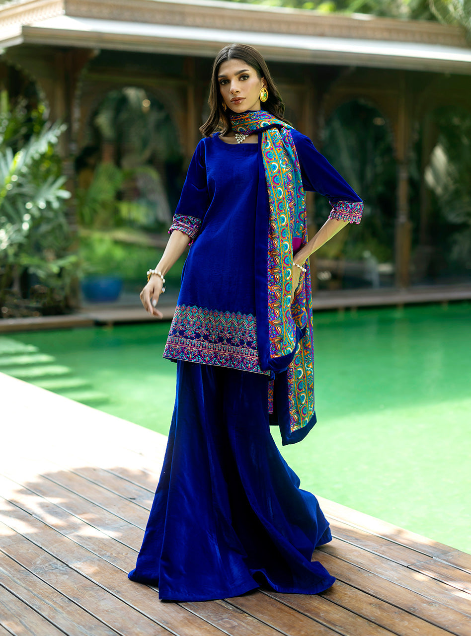 Zainab Chottani | Makhmal Luxe Pret | Marjan - Riwayat-e-Khas