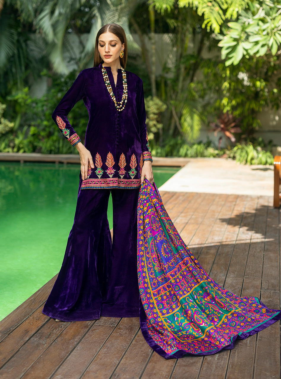 Zainab Chottani | Makhmal Luxe Pret | Habibeh - Riwayat-e-Khas