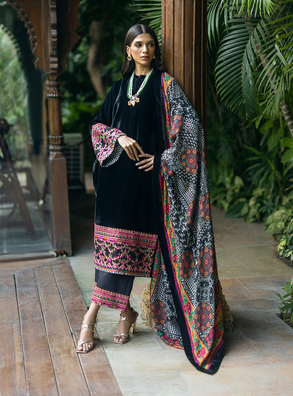 Zainab Chottani | Makhmal Luxe Pret | Ghazaleh - Riwayat-e-Khas