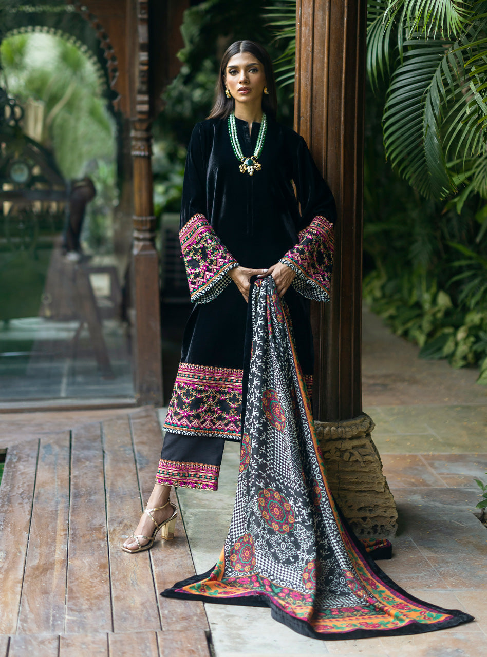 Zainab Chottani | Makhmal Luxe Pret | Ghazaleh - Riwayat-e-Khas