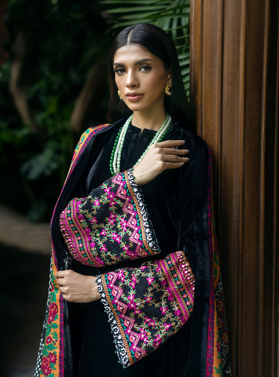 Zainab Chottani | Makhmal Luxe Pret | Ghazaleh - Riwayat-e-Khas