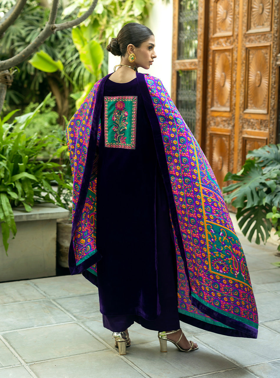 Zainab Chottani | Makhmal Luxe Pret | Rangin - Riwayat-e-Khas
